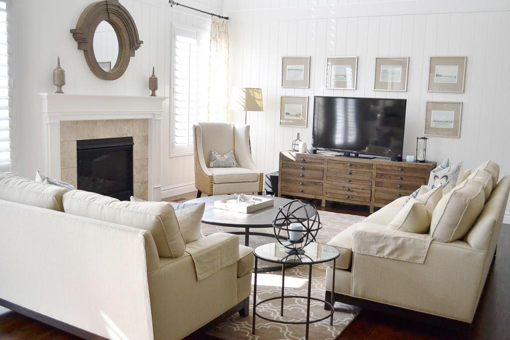 Choosing the perfect white paint can be tricky see <a href="/sitajm/">Sita Montgomery</a> 's perfect <a href="/SherwinWilliams/">Sherwin-Williams</a> pick blog.arhaus.com