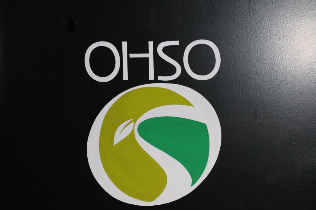 BrushBoysSigns's tweet photo. Some new jobs completed in Hamilton! All #handpainted #HamOnt #signpainting #signwriting #SupportYourLocalSignPainter http://t.co/kHJPcuByA6