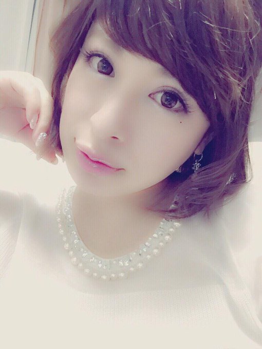 今日は、くるくるしたあ〜꒰ &acute;͈&omega;`͈꒱ すとれーとあいろんで出来るのだ♡♡ くるくるーん！はーふあっぷだよお(&deg;д&deg;) どお〜！？(笑)ねむたん_(:３」&ang;)_ http://t.co/eUq8bP