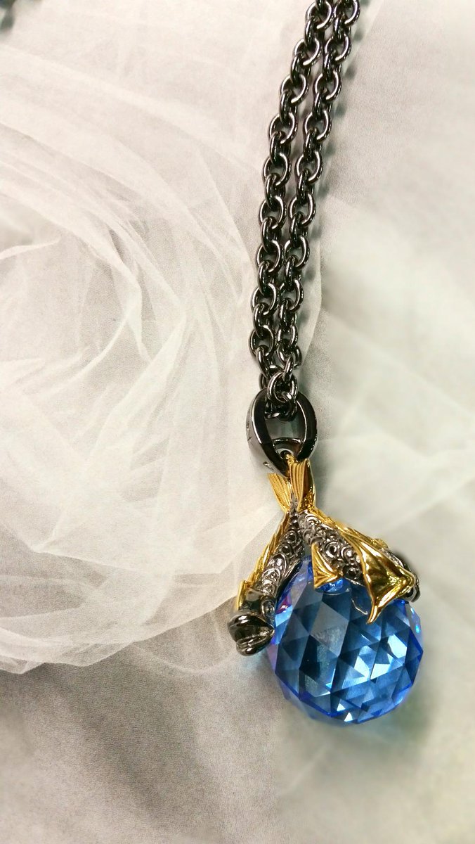 TrueBijoux's tweet photo. The perfect piece of jewellery for a #Pisces by Stephen Webster @Webster_Rocks http://t.co/ZwBvtPWQIp