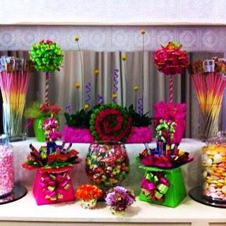 Wonkatastic's tweet image. Edible Candy Garden? @TSGFlowers #teamwork #everythingisnotwhatitseems