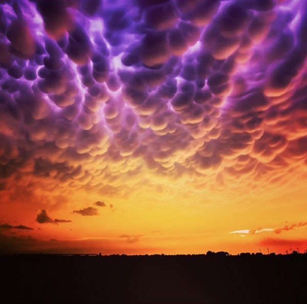 OurWorldPhotos's tweet photo. Mammatus Clouds at sunset 
Photo by Craig Curlee http://t.co/bh09qC4hDu