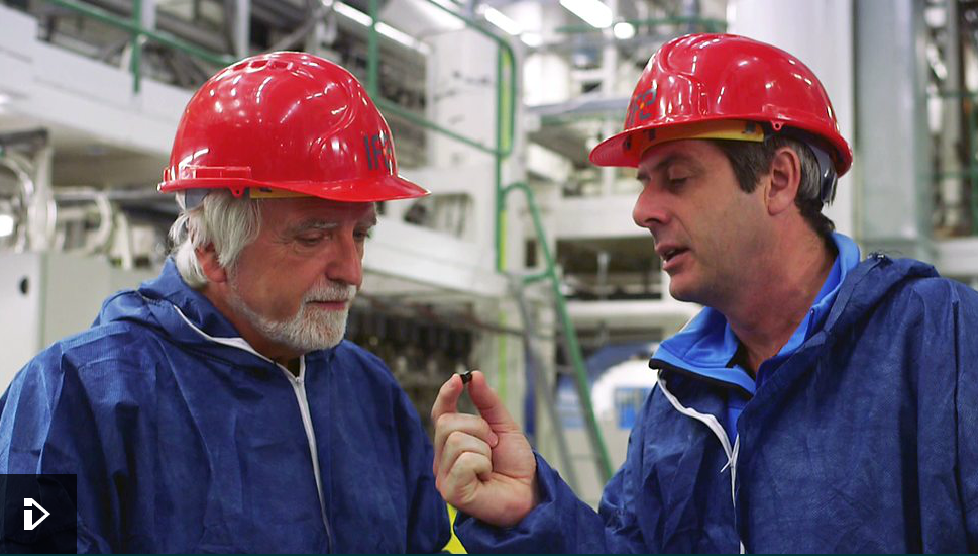 BobCywinski's tweet photo. .@Profiainstewart and me wearing funny hats but talking sense about #thorium in the Halden Reactor: BBC2's Planet Oil http://t.co/j50SudLhON