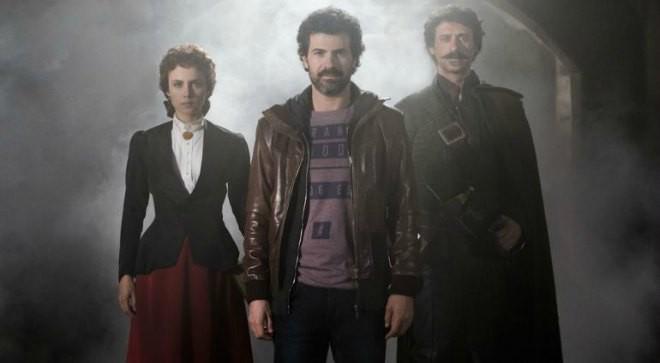 CINEMANIA_ES's tweet photo. El ministerio del tiempo, ¿la gran serie española de 2015? http://t.co/nlP1i7la1Y Estreno a las 22.30 en TVE http://t.co/TLrBBLNcqr