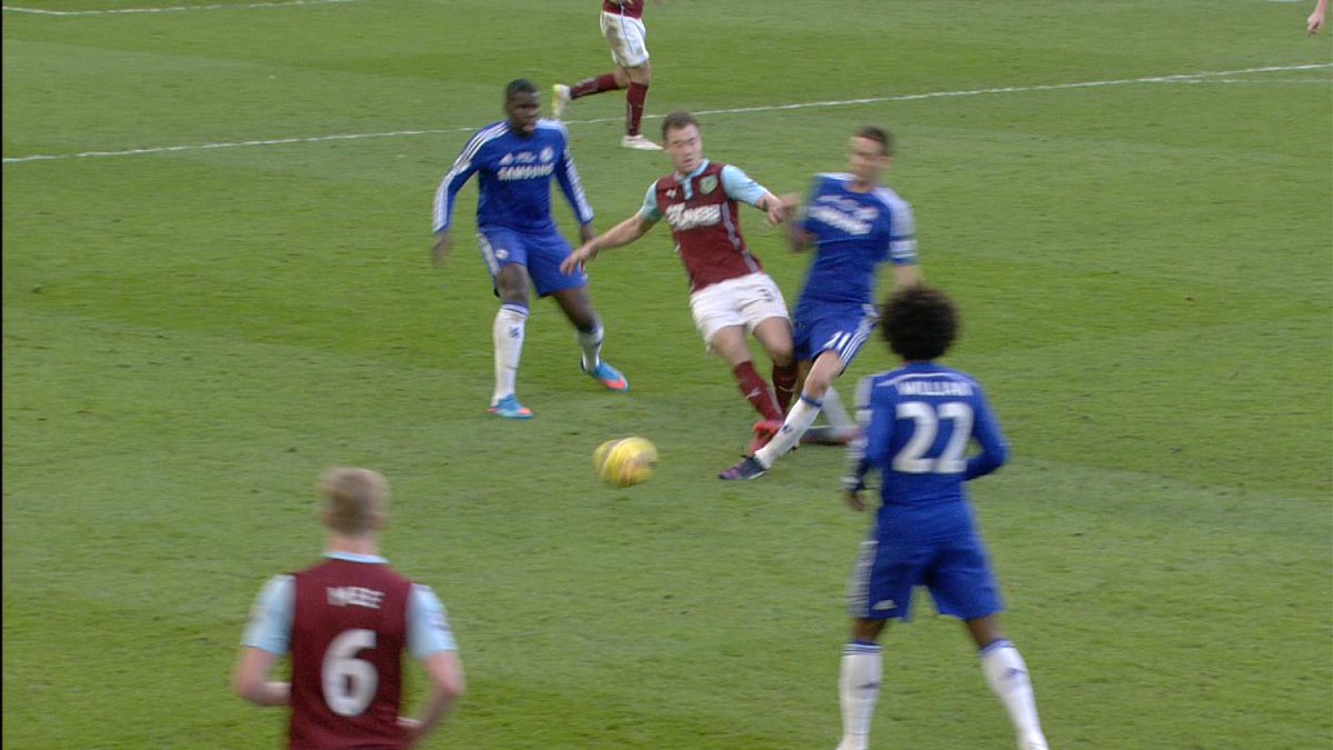 ChelseaFC's tweet photo. .@ChelseaFC appalled with the FA's decision on Matic http://t.co/ZvNPTryRkP #CFC http://t.co/3xpdXl7VEJ