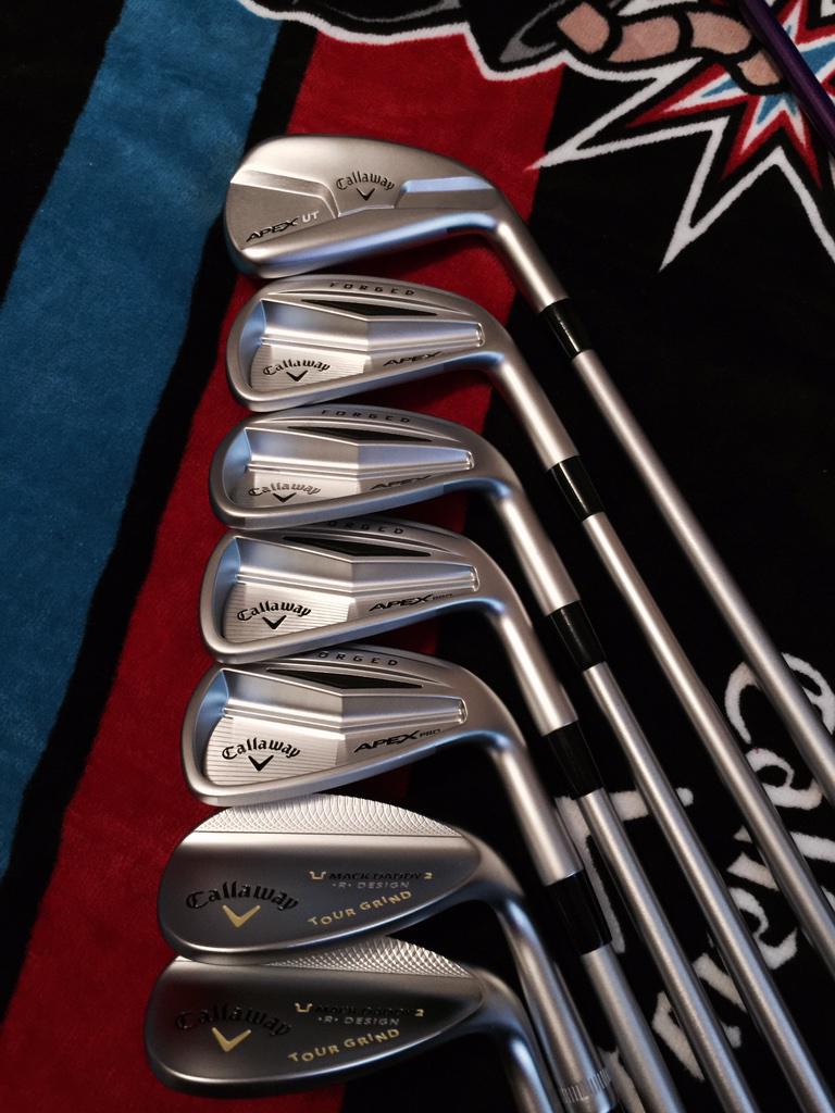 AlexBlownPGA's tweet photo. Cant wait to get these in play for 2015 - thank you to @CallawayGolfEU and @Callaway_James #OutrageousSpeed http://t.co/hW713f8YCG