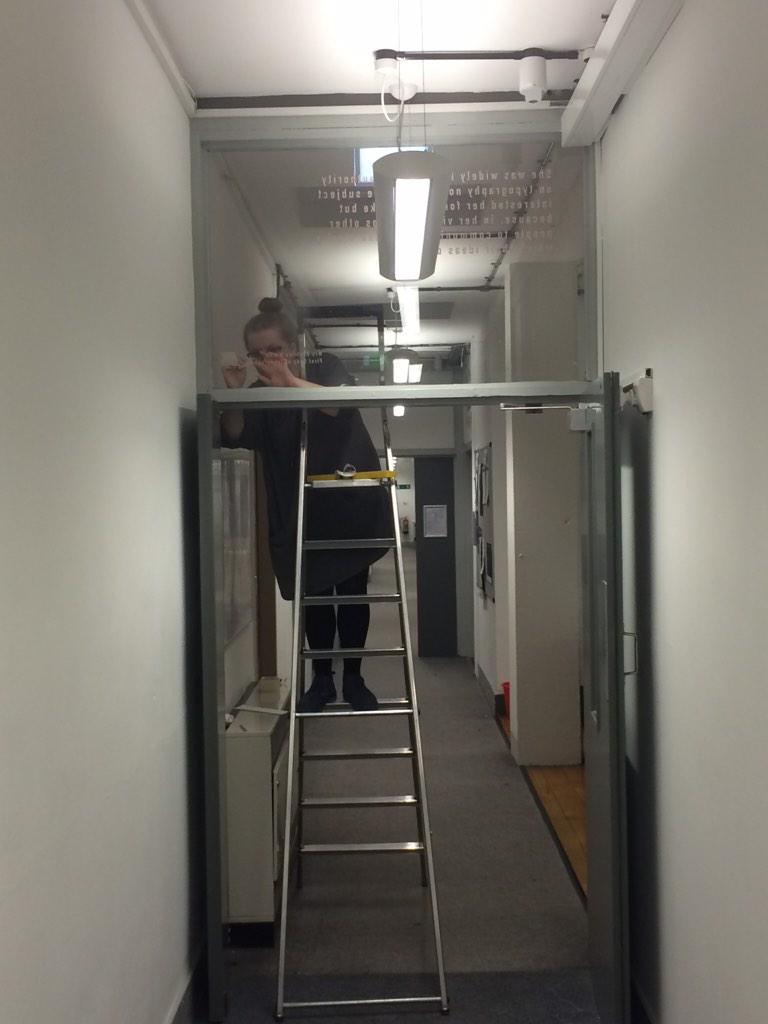 AmalieRosen's tweet image. Installing vinyl on the #epsomgraphics floor