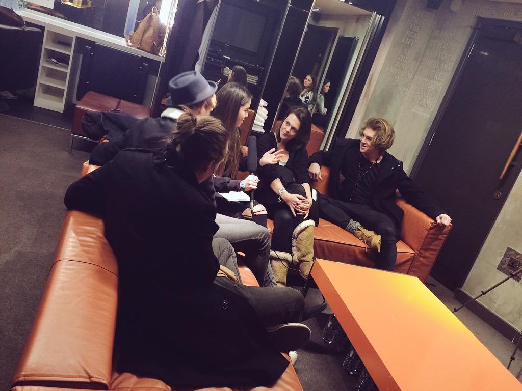 ItsOceanRose's tweet image. It was great to interview &amp;amp; see @ChasingMnight at their debut gig for @ShowcaseLive yesterday!🎶 (It'll be up soon) 💃