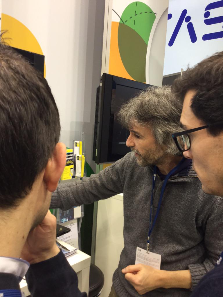 joerg_wende's tweet image. Famous Mr. Locke explaining #node-red on #bluemix at #embeddedworld2015