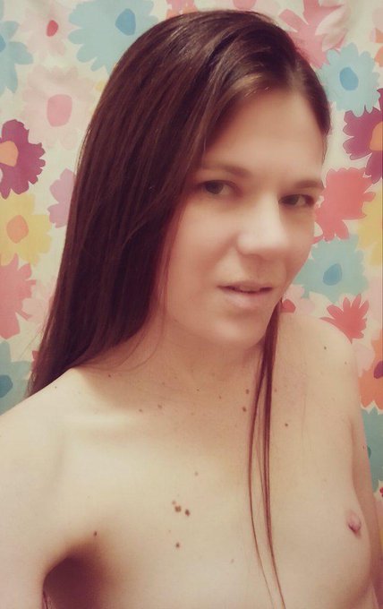 I hope y'all are having a sweet and sexy week, involving lots of nakedness and joy. :) http://t.co/Z<a href="/tag/mvsales"class="tags"><span>#mvsales</span></a>