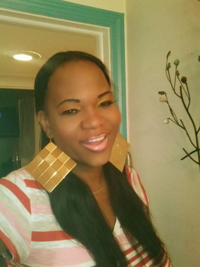 Tgirl on Twitter "Ts Nia of http //t.co/3ZYkLvarBL loving the skin I'm