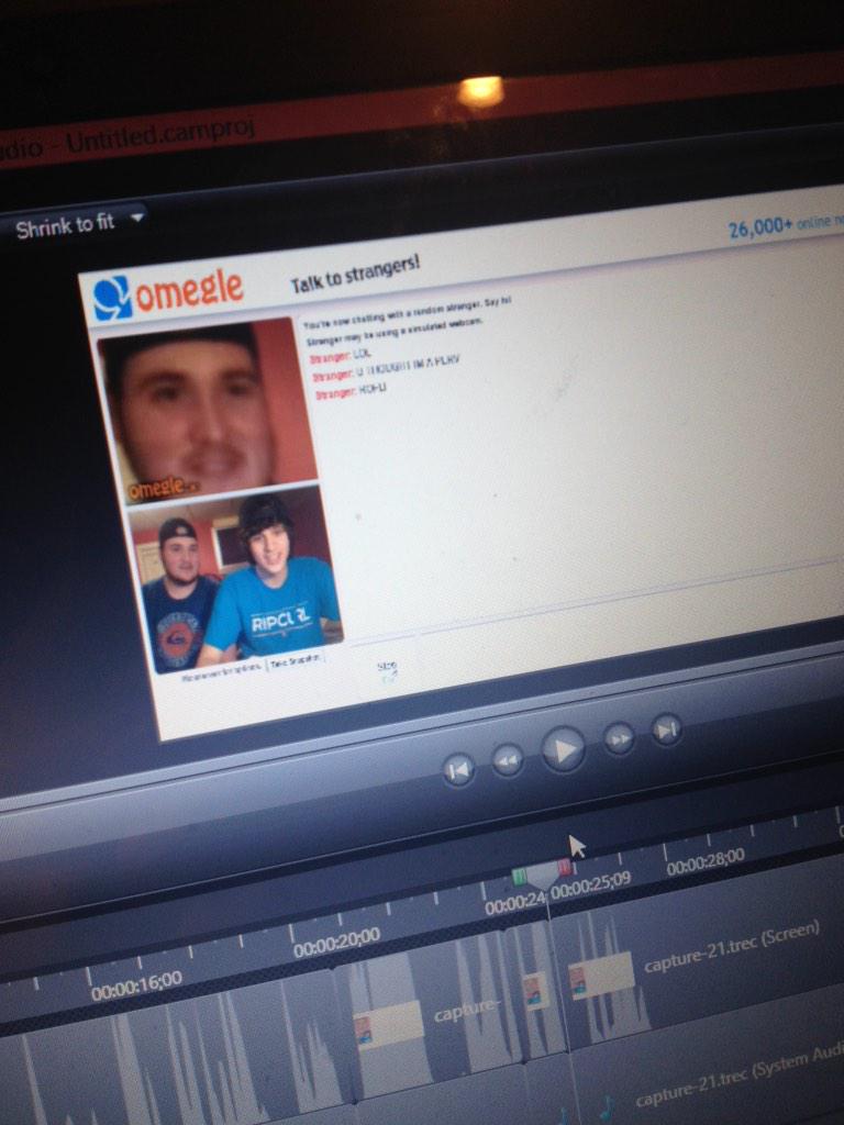 RealSlappedTV's tweet image. Editing process has begun! Going to edit the main video in camtasia and fix stuff up in Sony Vegas😊