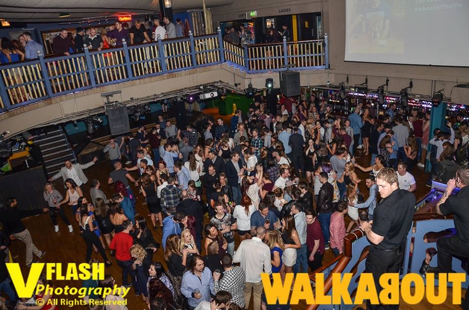 PhotoVflash's tweet image. Uuuuuuu Yeah , and dont forget to hit us up on Facebook