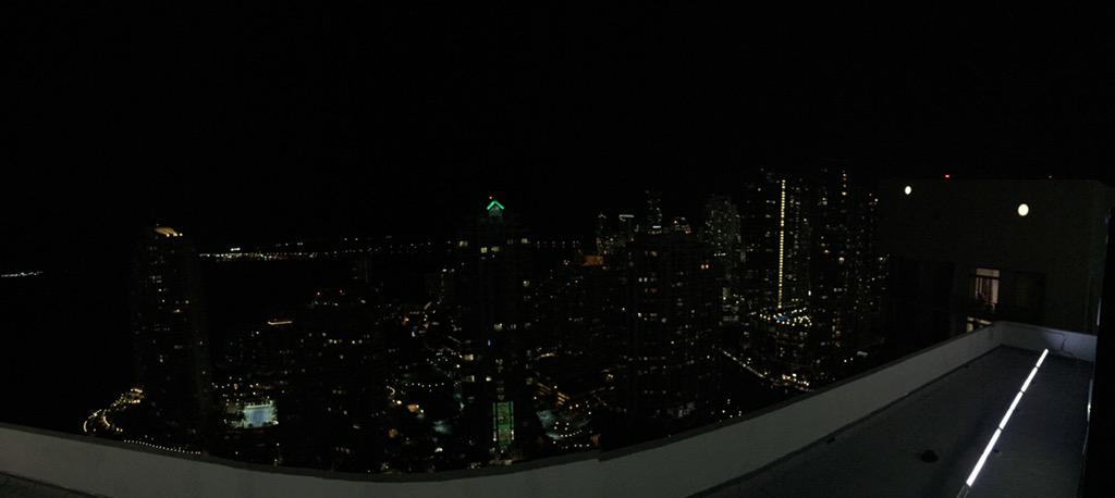 theycallmepipe_'s tweet image. Son. I love my city. And I fucking love my job. #Perks #OneMiami #45StoriesUp