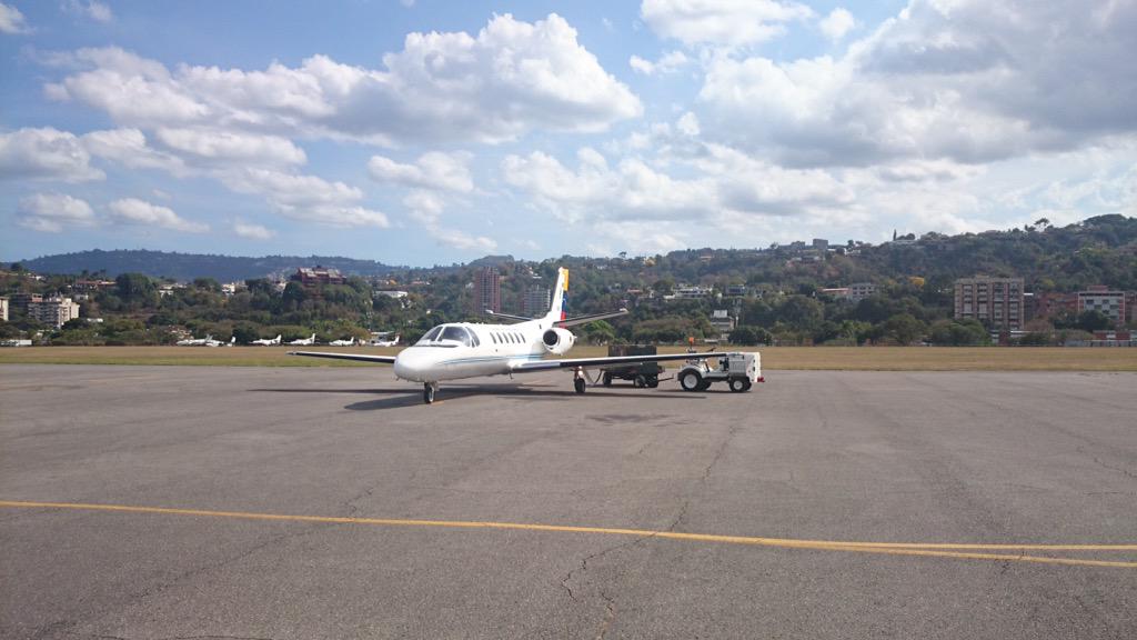Aviones Administrativos y Transporte VIP B-pAc91WoAA7S5Z