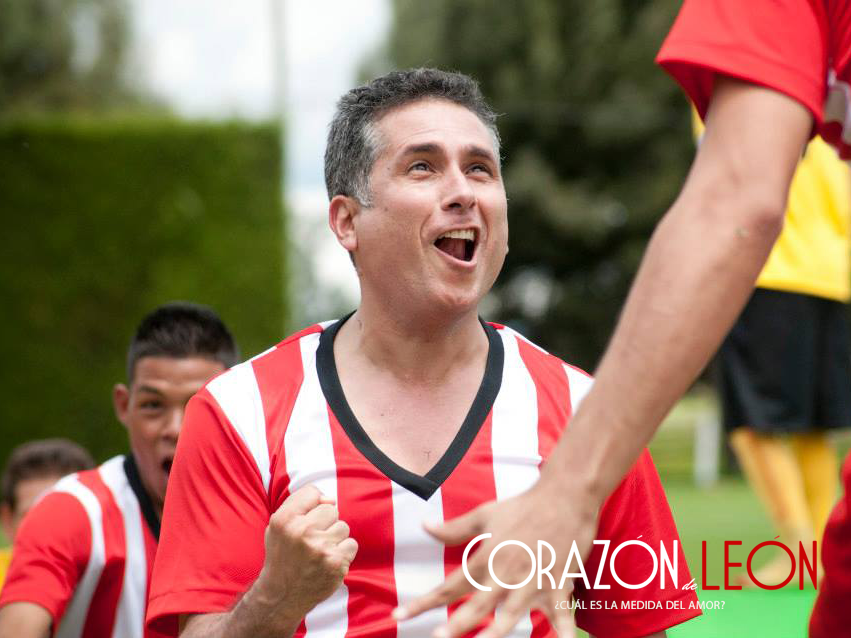corazonleoncol's tweet photo. :::ESTRENO EN CINES 26 DE MARZO DE 2015:::
León no pierde oportunidad para anotar un golazo.
¡No te la pierdas! http://t.co/fHzVhwEMXo