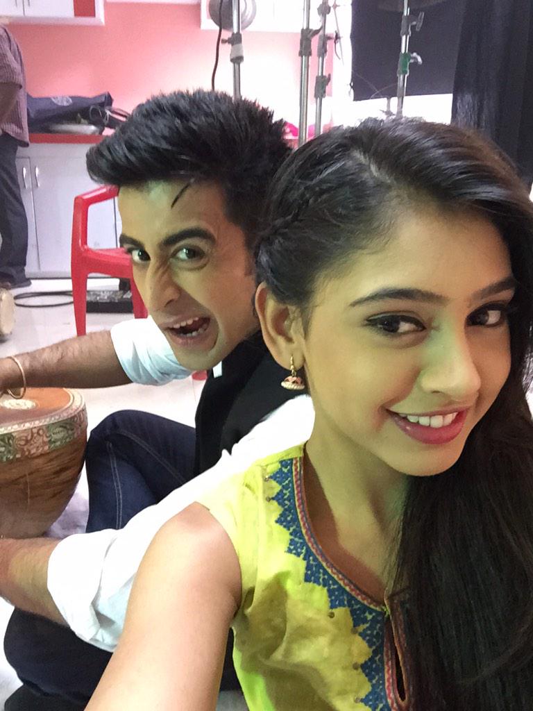 niti_taylor's tweet photo. Pandit Ji @dishank_arora part 2 http://t.co/5880W9Gpzy