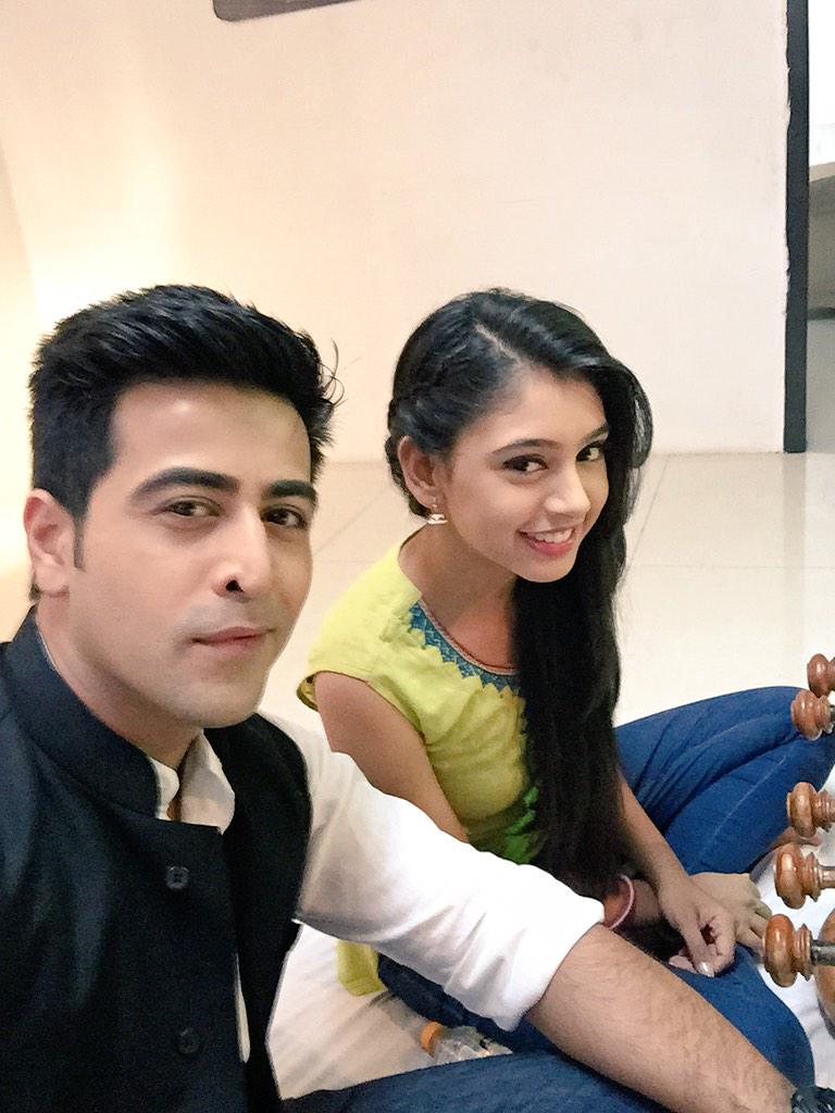 niti_taylor's tweet photo. Pandit Ji @dishank_arora part 2 http://t.co/5880W9Gpzy
