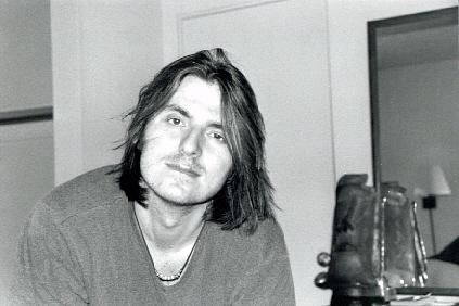   Mitch Hedberg would have been 47 today. Happy birthday, Mitch.  this man is a legend. 