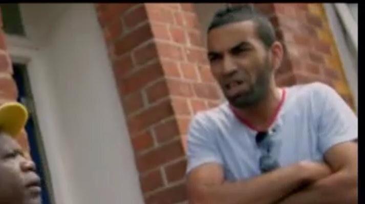 ImagesbyBrian's tweet photo. #ImmigrationStreet this idiot is a pratt http://t.co/L5kk3y4oQW