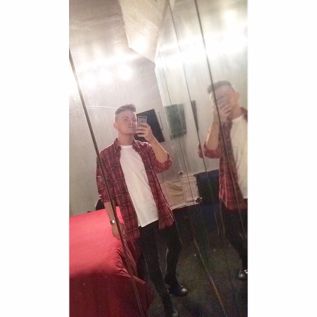 ryjeasterbrook's tweet image. #uonight #urbies