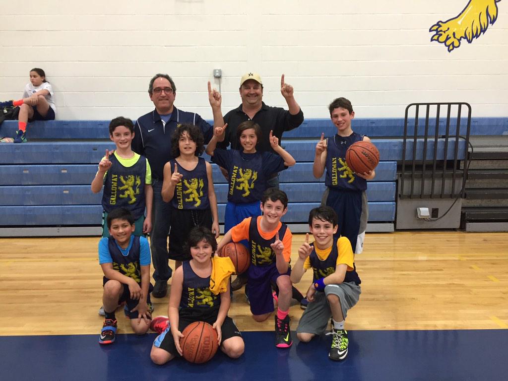 joshburr's tweet photo. S/O to these 4th/5th grade @GwayAthletics #JrScots! #LeagueChamps! @gallowayschool #ScotsNation http://t.co/s0QH1BODL5