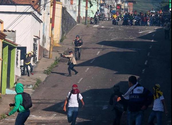 movimiento8_12's tweet photo. Que hable por si sola esta imagen. #Tachira http://t.co/oKhCC7LwIA