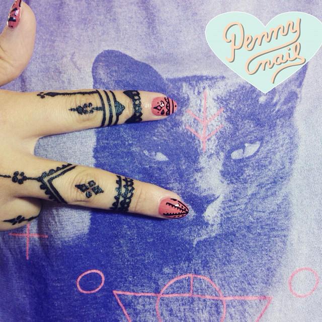 pennynails's tweet photo. #HennaRings para @solomoda Gracias por visitarnos bonita!!! http://t.co/SiNSjiAuyn