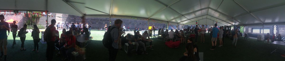 jasondowns's tweet photo. Early bird avoids the (free food) lines @RMIT #orientation. #RMITGetStarted http://t.co/L14UVfW9D8