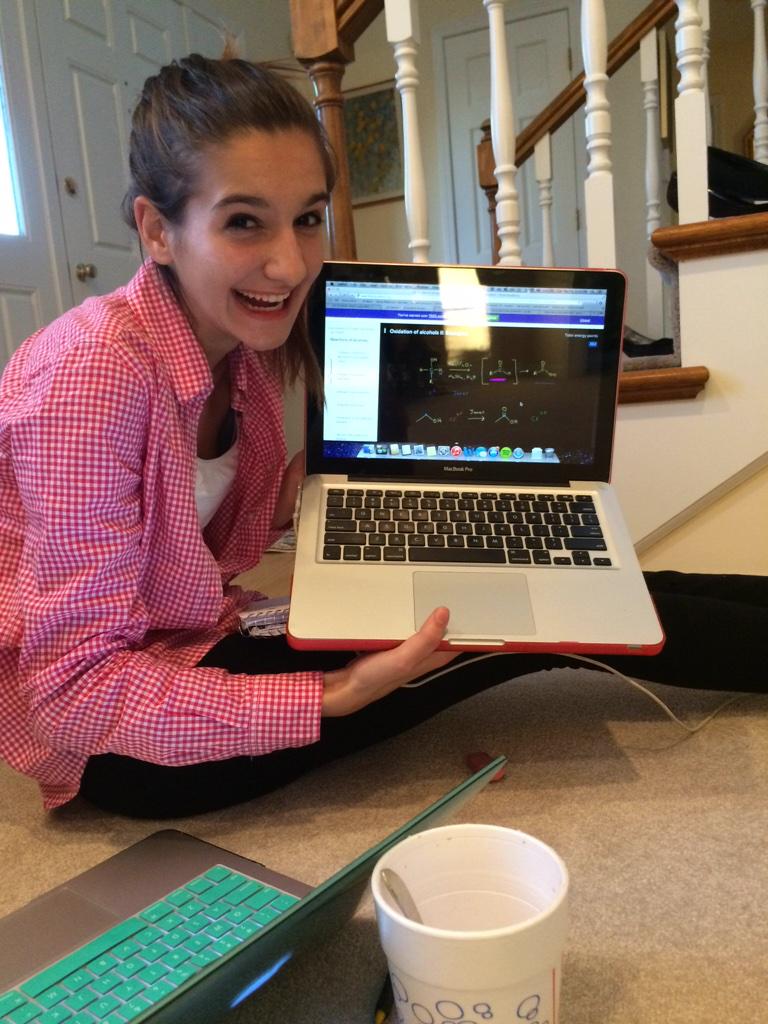 thingslauradoes's tweet photo. laura is super excited because she learned how to con a breathalyzer in organic chemistry http://t.co/cizdgJvn41