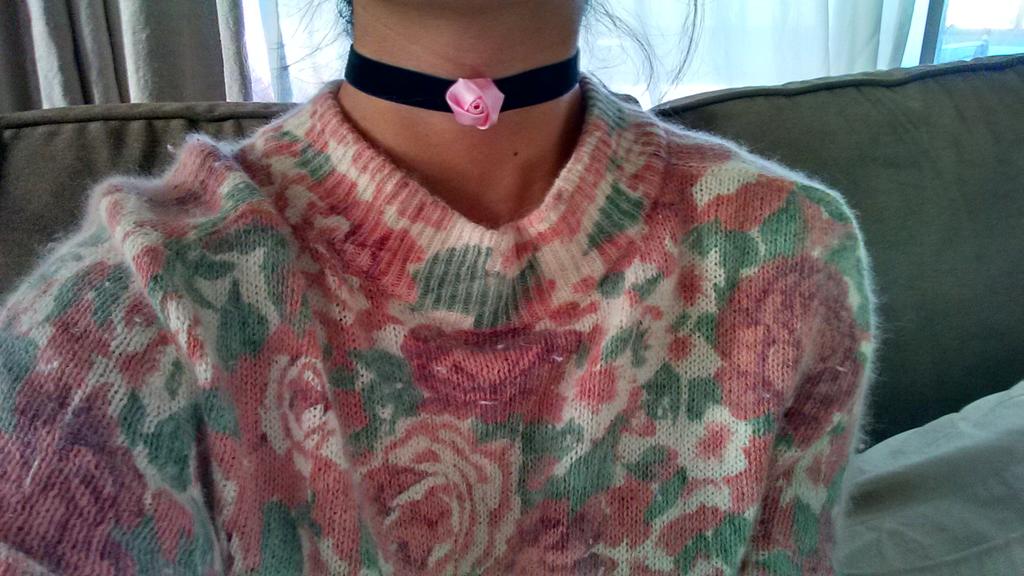 totaIoser's tweet image. my @ShopAliens Valentine's Day set came in today!! ♡