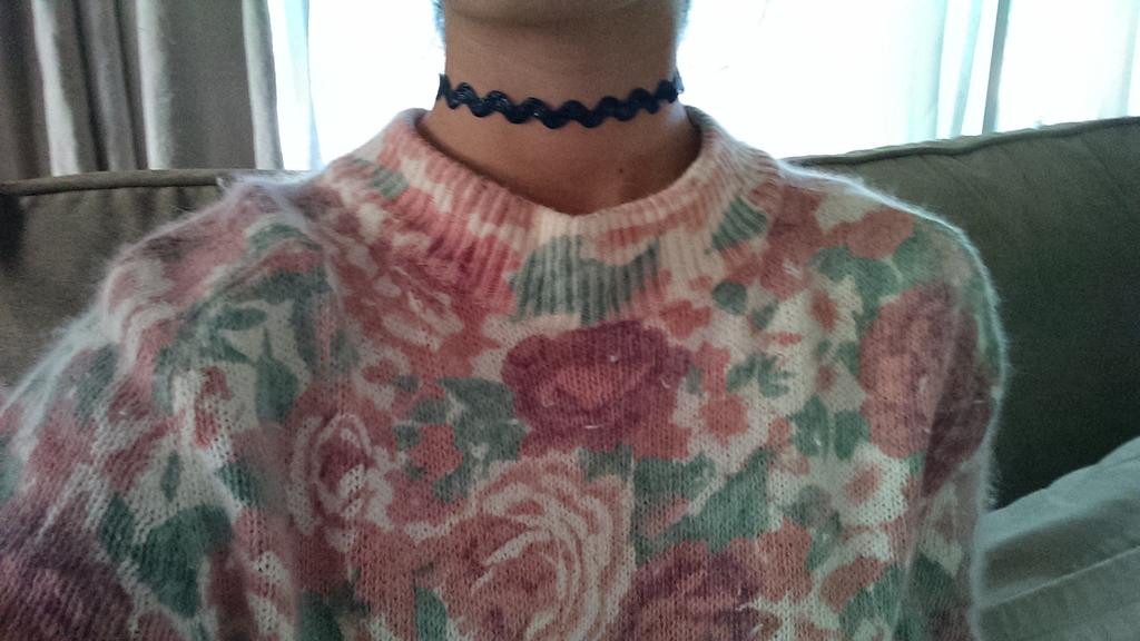 totaIoser's tweet image. my @ShopAliens Valentine's Day set came in today!! ♡