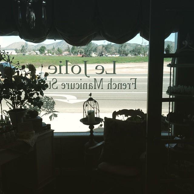 420_411's tweet image. ift.tt/1DQvVsC via #mcdesigncollaboration "Newest pop up shop location mcdesigncollaboration #popupshop #…