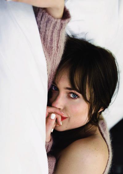 aIIforfsog's tweet photo. Esperando meu mor pra irmos dormir @fifityshades http://t.co/ErAGceX2SG