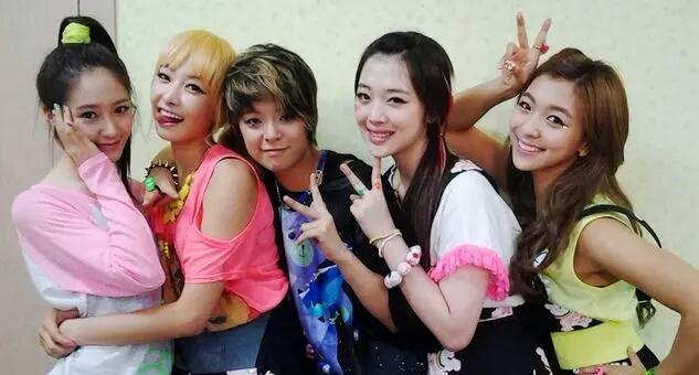 MeU 💚🧡💜🤍💛 tweet media