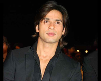 See best reviewed films!

Happy Birthday Shahid Kapoor 