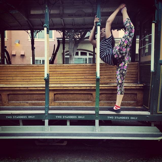 acablecar's tweet image. And another photo of me!! Thanks for taking my photo! #flexibilityiskey #flexible #limber #dedication #hardwork #st…