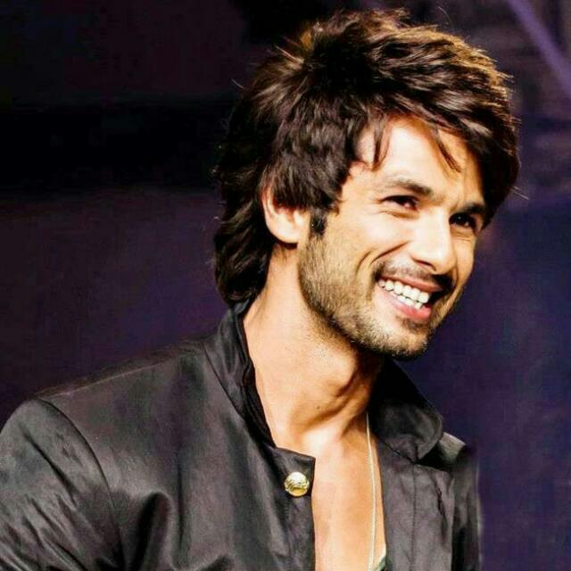 Cute wali Smile...
Happy Birthday Shahid Kapoor 