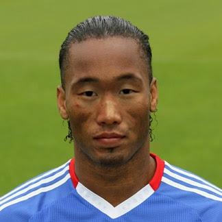 Happy 34th birthday, Park Ji Sung! 