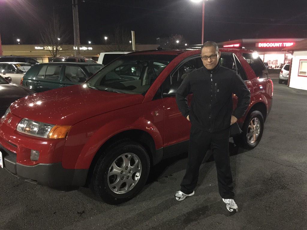 1800Project's tweet image. Say Hello to the coolest customer Jim Simbe! He went home in a super nice Saturn Vue! #project1800