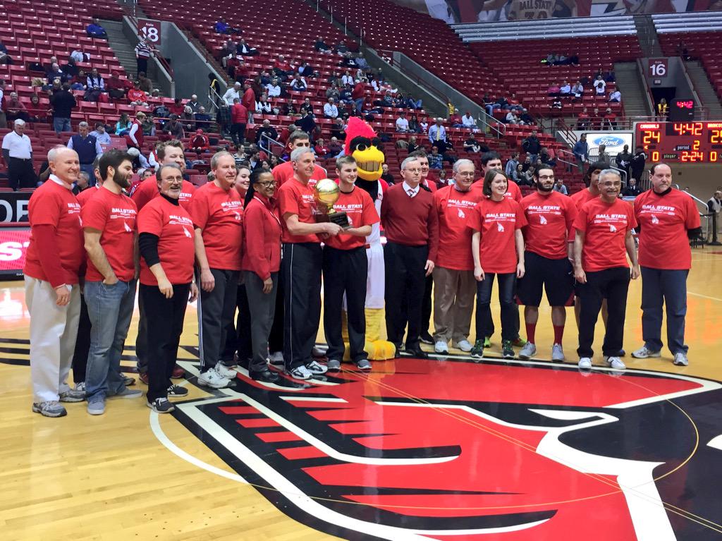 CharliesChirps's tweet image. MT“@kevinathurman: What an awesome night at @BallStateMBB game with inaugural Cardinal Deans' Shootout! #ChirpChirp http://t.co/m9lVsEAj8m”