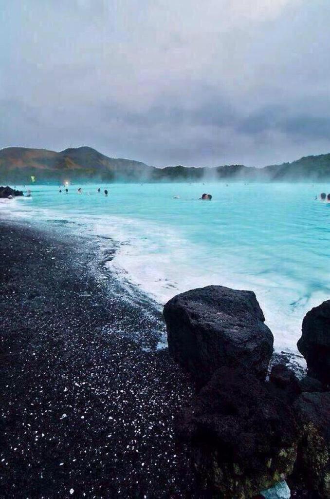 RadDates's tweet photo. I wanna take a trip to a black sand beach in Hawaii http://t.co/wwTleDkGHw