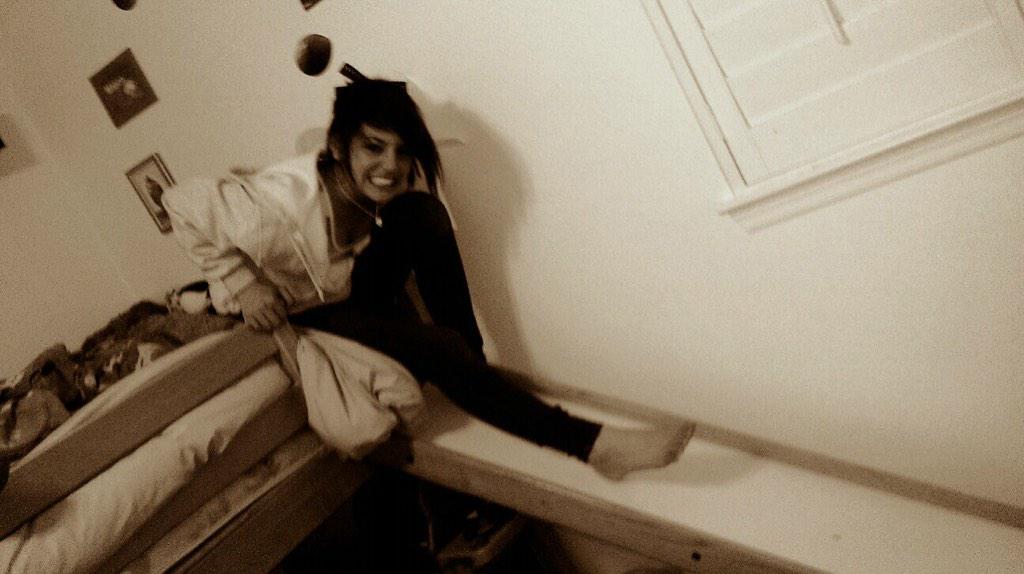 sasswsumass's tweet photo. Good thing I was this cute in middle school #realgoodthing http://t.co/U7bdvuNeDn