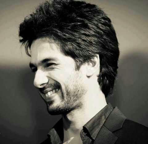 Smile Smile Smile <3 <3 Happy Birthday Shahid Kapoor  