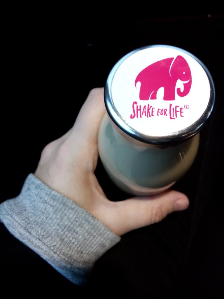 SOAKshakes's tweet photo. Brand new day. Brand new flavour. #dairyfree #shakeforlife http://t.co/9HMgwzhteu