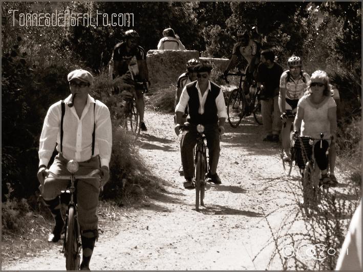 gpcanalcastilla's tweet photo. Abrimos las inscripciones el 2 de marzo de nuestras 3 pruebas #gpcanaldecastilla , #retrogpcc y #clásicasgpcc http://t.co/GHs1Xtickb