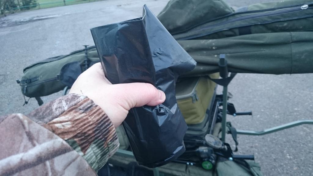 ClintHWalker's tweet photo. Locked &amp; loaded...not forgetting the most important thing....TAKE YOUR RUBBISH HOME! http://t.co/DKqQAYWTFc