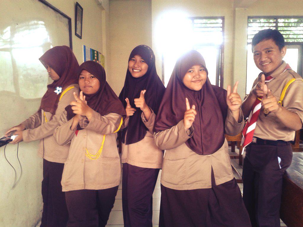 diahputr_'s tweet photo. Salam Pramuka
Nama : Diah Kusuma putri
kelas : 10
asal : SMKN 1 Depok
#KSDteam 
#BPsDay 
#PramukAksi 
@Pramuka4Depok http://t.co/GGbEQezfgS