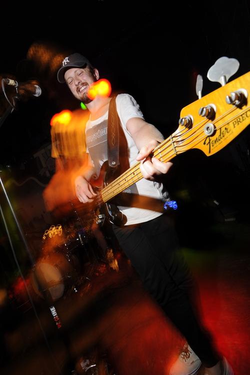 매사추세츠 주 캠브리지 에서 TT곰 의 장소 에서 공연 브라이언 의 멋진 그림 .