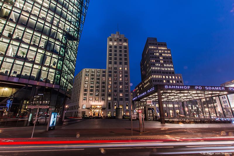 petervonstamm's tweet photo. Looking For An Exceptional #Hotel in #Berlin? Try The Ritz-Carlton @sabrinawolfrum #travel http://t.co/I81g2H3EUq  http://t.co/tCAyUZefV3
